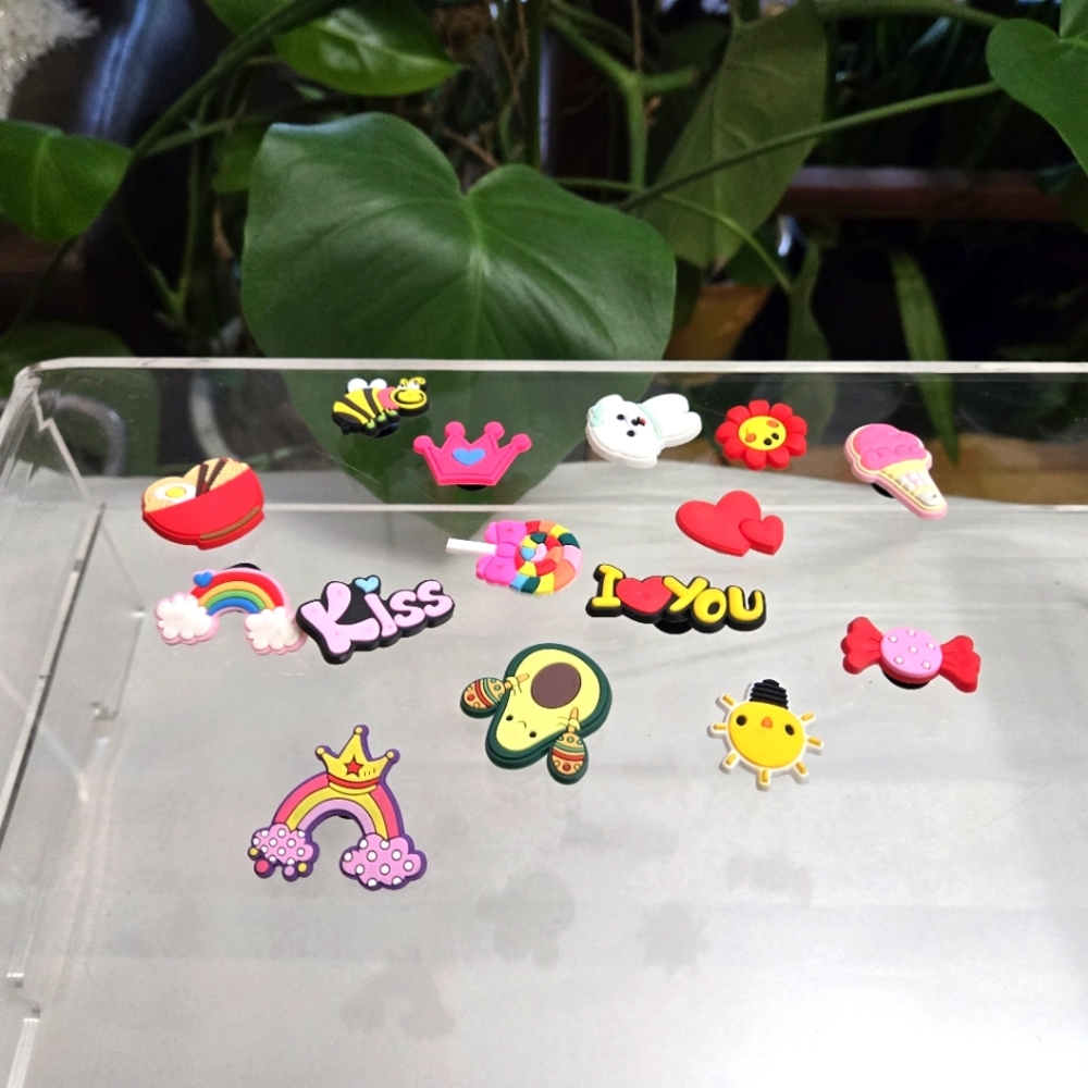 🖤5/$25🐝Girls Shoe Charms Crocs 15 Peice Random Spring Summer Collection